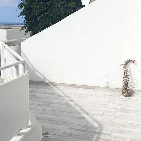 Lorey Apartament דירה *