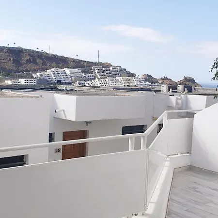 Lorey Apartament דירה *